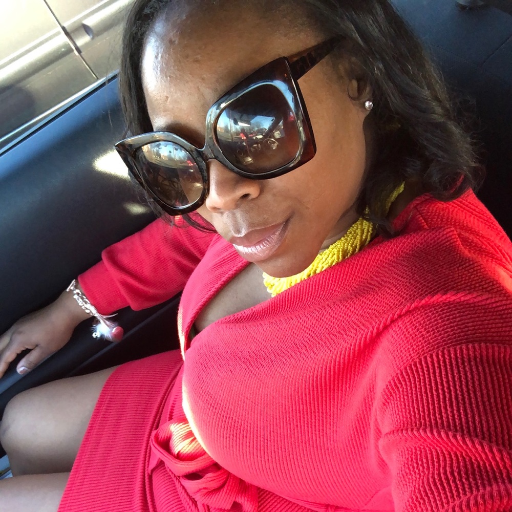 Meet your Posher, Stefanie